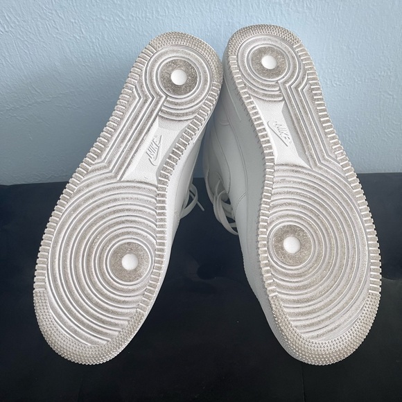 Air Force One High Tops - Picture 3 of 10